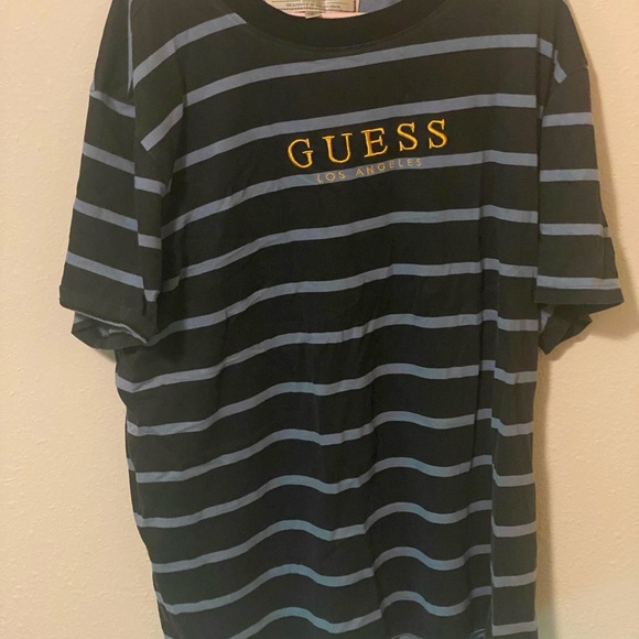 Guess shirt Bundle - Picture 2 of 16